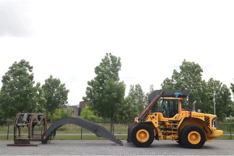 Volvo L180 F HL | HIGH-LIFT | LOG STACKER | HOLZ GRAPPLE - Carregadeira de rodas: foto 1 Volvo L180 F HL | HIGH-LIFT | LOG STACKER | HOLZ GRAPPLE - Carregadeira de rodas: foto 1