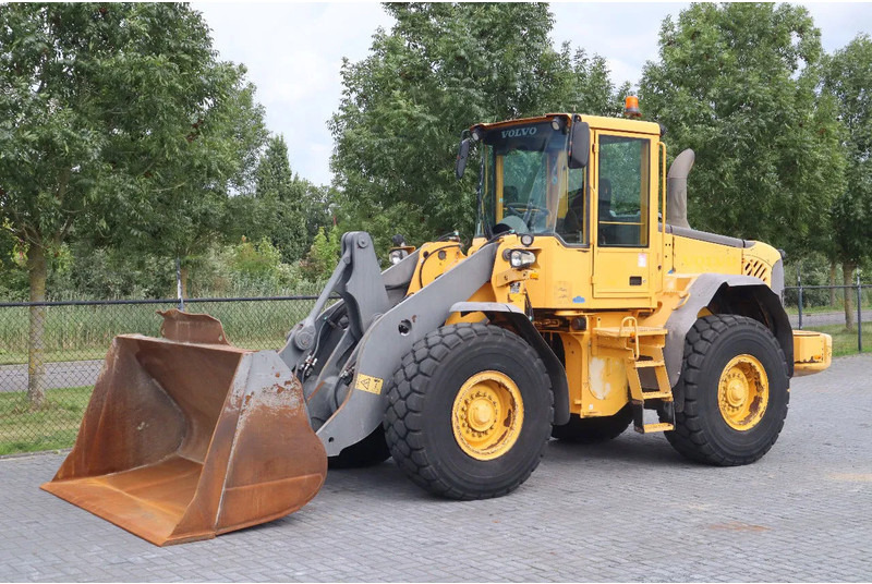 Volvo L70E | BUCKET | QUICK COUPLER | EXTRA FUNCT | AIRCO - Carregadeira de rodas: foto 2 Volvo L70E | BUCKET | QUICK COUPLER | EXTRA FUNCT | AIRCO - Carregadeira de rodas: foto 2