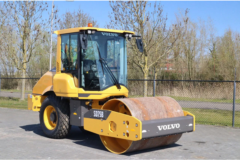 Volvo SD75B | SD 75 B | NEW / UNUSED | 1 YEAR WARRANTY - Compactador de asfalto: foto 5 Volvo SD75B | SD 75 B | NEW / UNUSED | 1 YEAR WARRANTY - Compactador de asfalto: foto 5