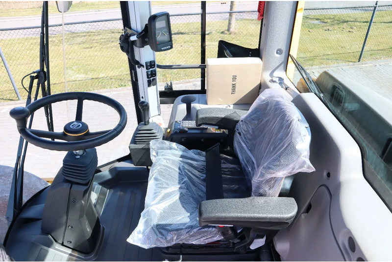 Rolo Volvo SD75B | SD 75 B | NEW / UNUSED | 1 YEAR WARRANTY: foto 17