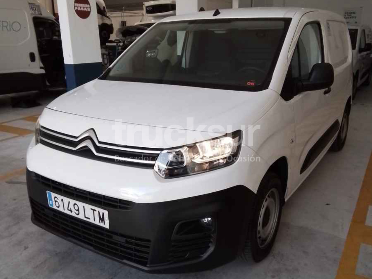 CITROEN BERLINGO IR - Carrinha de contentor: foto 1 CITROEN BERLINGO IR - Carrinha de contentor: foto 1