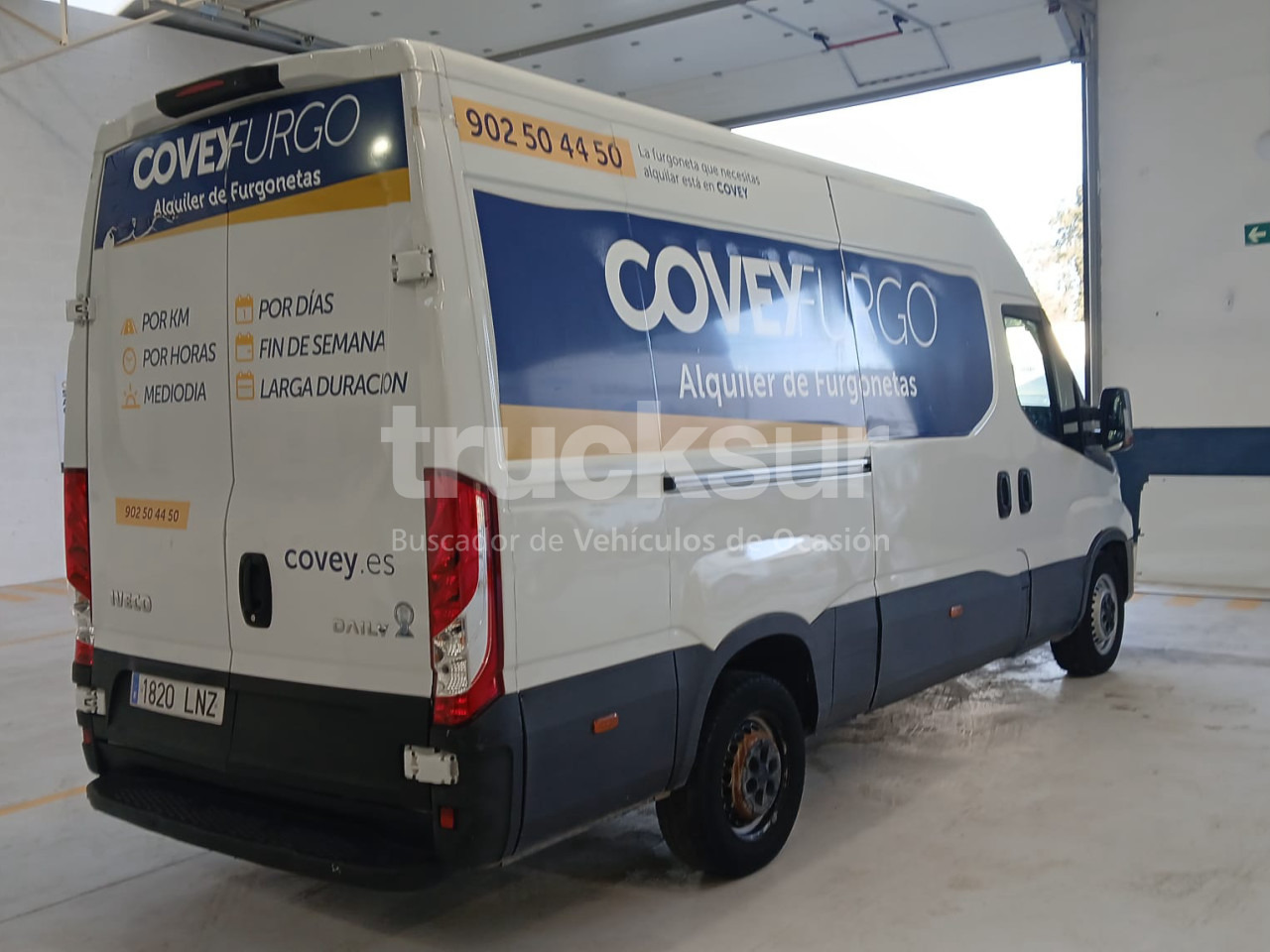 IVECO 35S14 12M3 - Carrinha de contentor: foto 4 IVECO 35S14 12M3 - Carrinha de contentor: foto 4