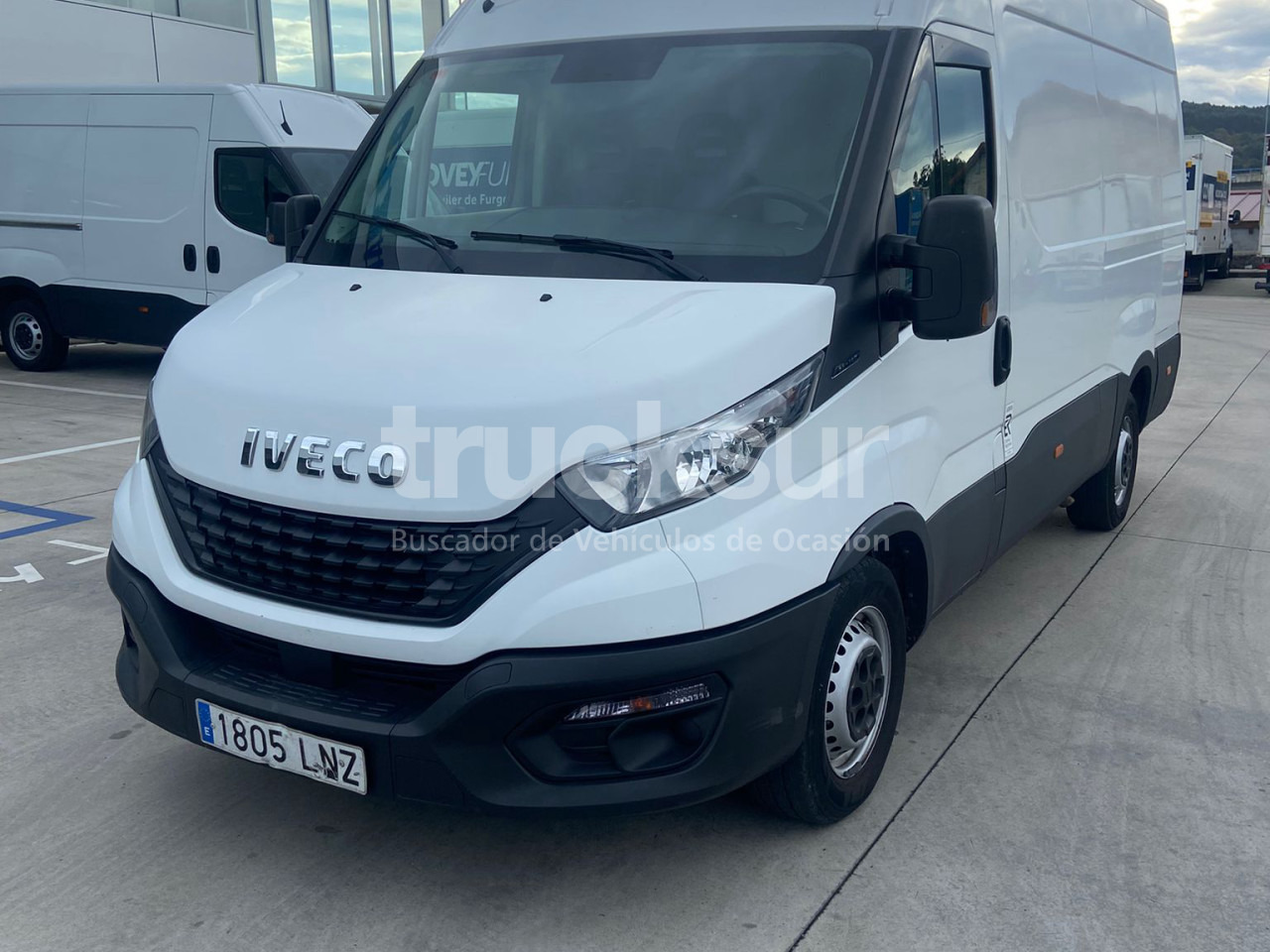 IVECO 35S14 12M3 - Carrinha de contentor: foto 3 IVECO 35S14 12M3 - Carrinha de contentor: foto 3