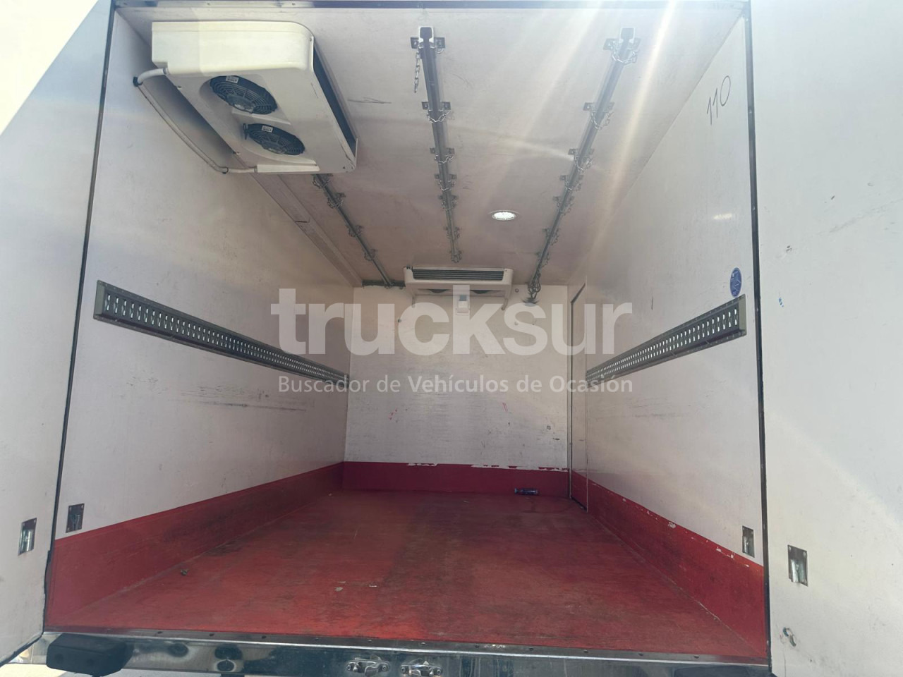 IVECO 72C18 - Caminhão frigorífico: foto 5 IVECO 72C18 - Caminhão frigorífico: foto 5