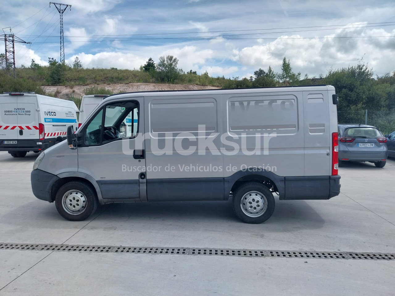 IVECO DAILY 35S12 7M3 - Carrinha de contentor: foto 3 IVECO DAILY 35S12 7M3 - Carrinha de contentor: foto 3
