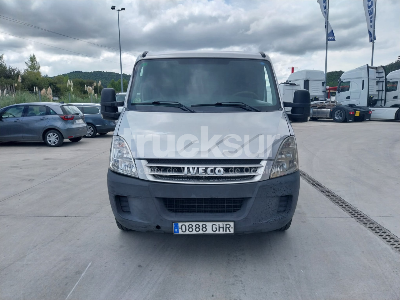 IVECO DAILY 35S12 7M3 - Carrinha de contentor: foto 4 IVECO DAILY 35S12 7M3 - Carrinha de contentor: foto 4