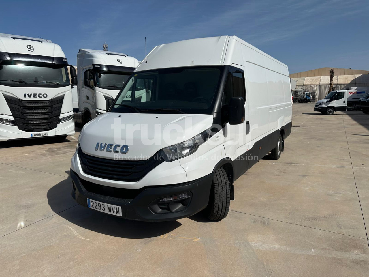 IVECO DAILY 35S16 F 16M3 - Carrinha de contentor: foto 1 IVECO DAILY 35S16 F 16M3 - Carrinha de contentor: foto 1