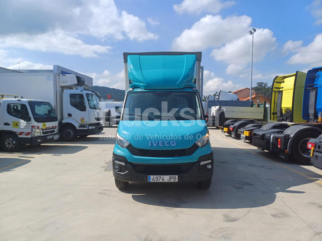 IVECO DAILY 70C21 - Caminhão com lona: foto 2 IVECO DAILY 70C21 - Caminhão com lona: foto 2