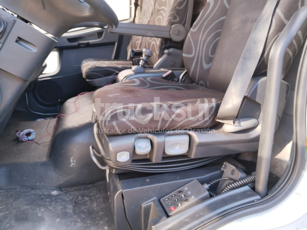 Caminhão furgão IVECO EUROCARGO: foto 13