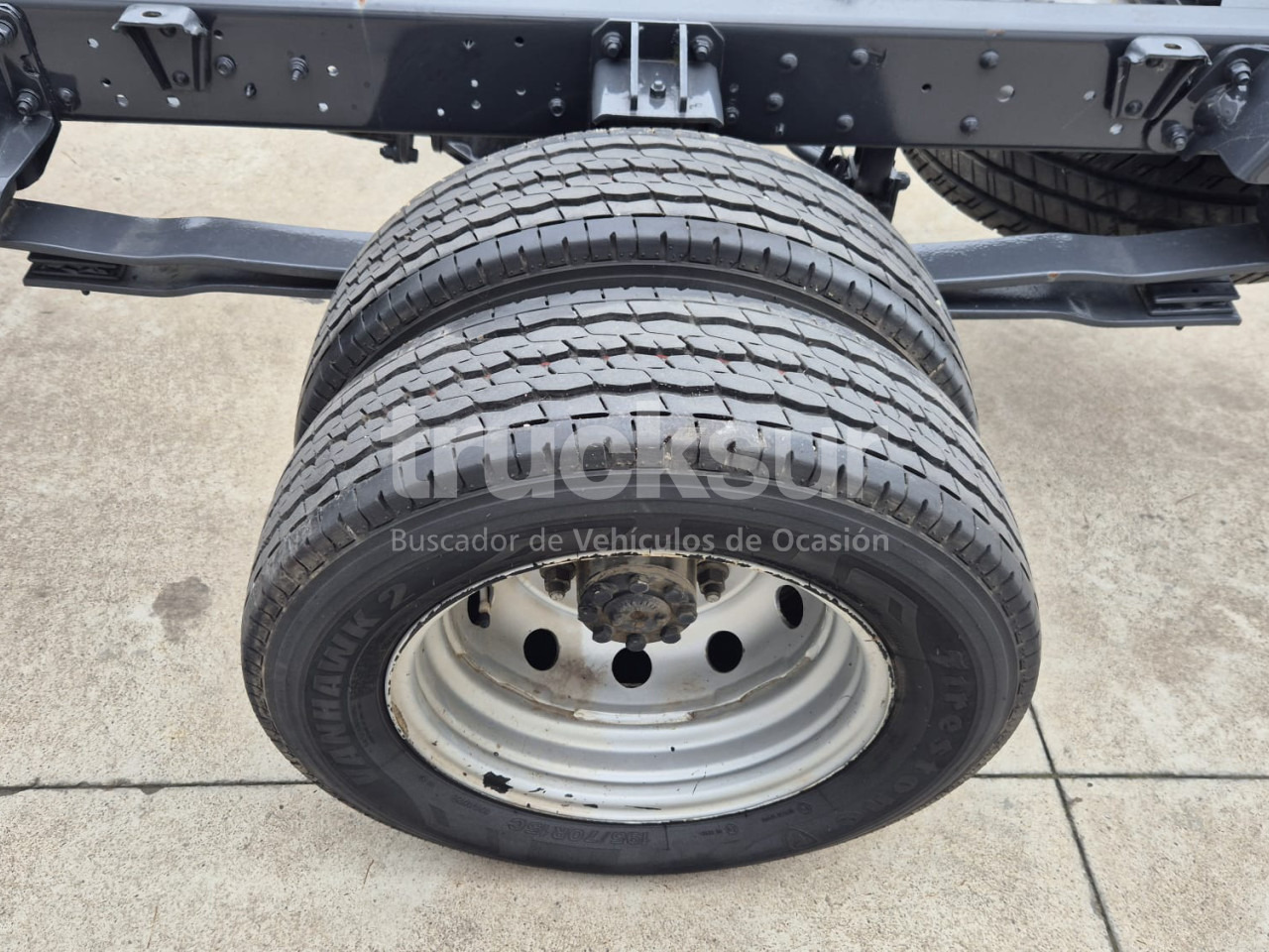 Caminhão chassi NISSAN NT 400: foto 17 Caminhão chassi NISSAN NT 400: foto 17