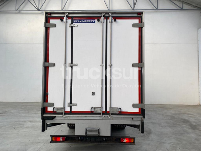 RENAULT D240.12 - Caminhão frigorífico: foto 4 RENAULT D240.12 - Caminhão frigorífico: foto 4
