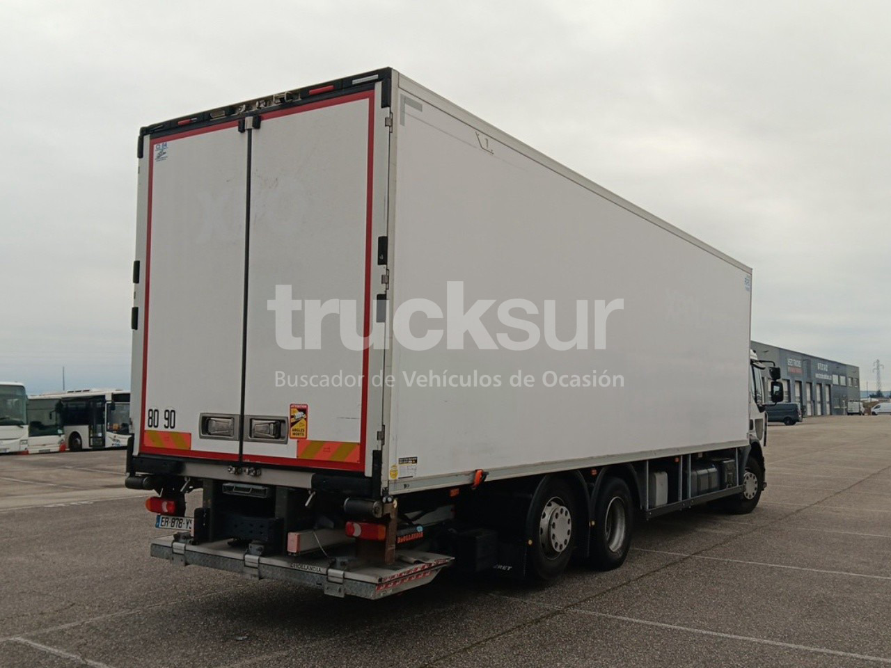 RENAULT D320 ejes 6x2*4 - Caminhão frigorífico: foto 5 RENAULT D320 ejes 6x2*4 - Caminhão frigorífico: foto 5
