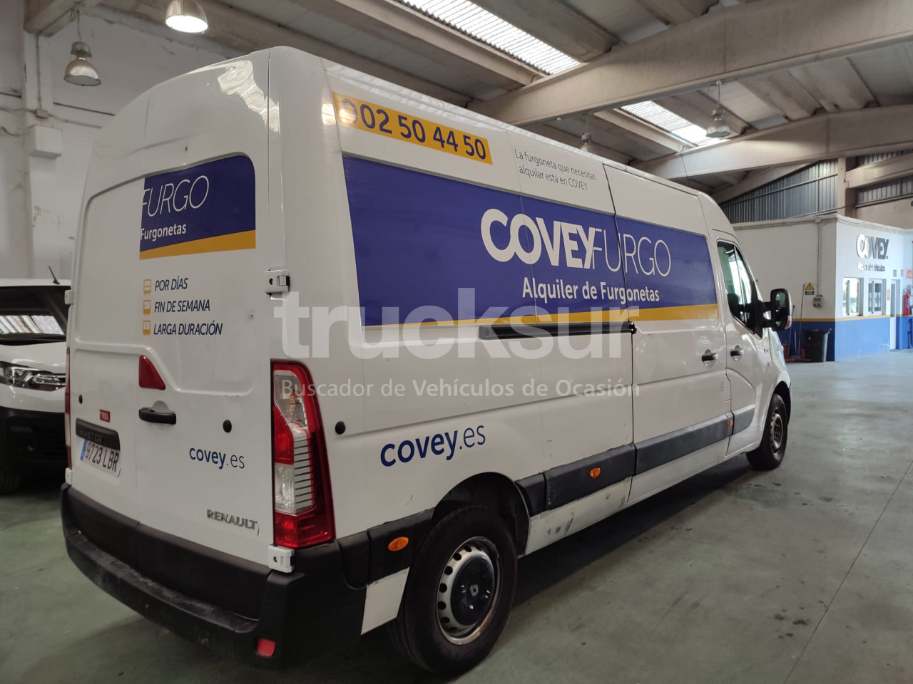 RENAULT MASTER 130.35 - Carrinha de contentor: foto 3 RENAULT MASTER 130.35 - Carrinha de contentor: foto 3