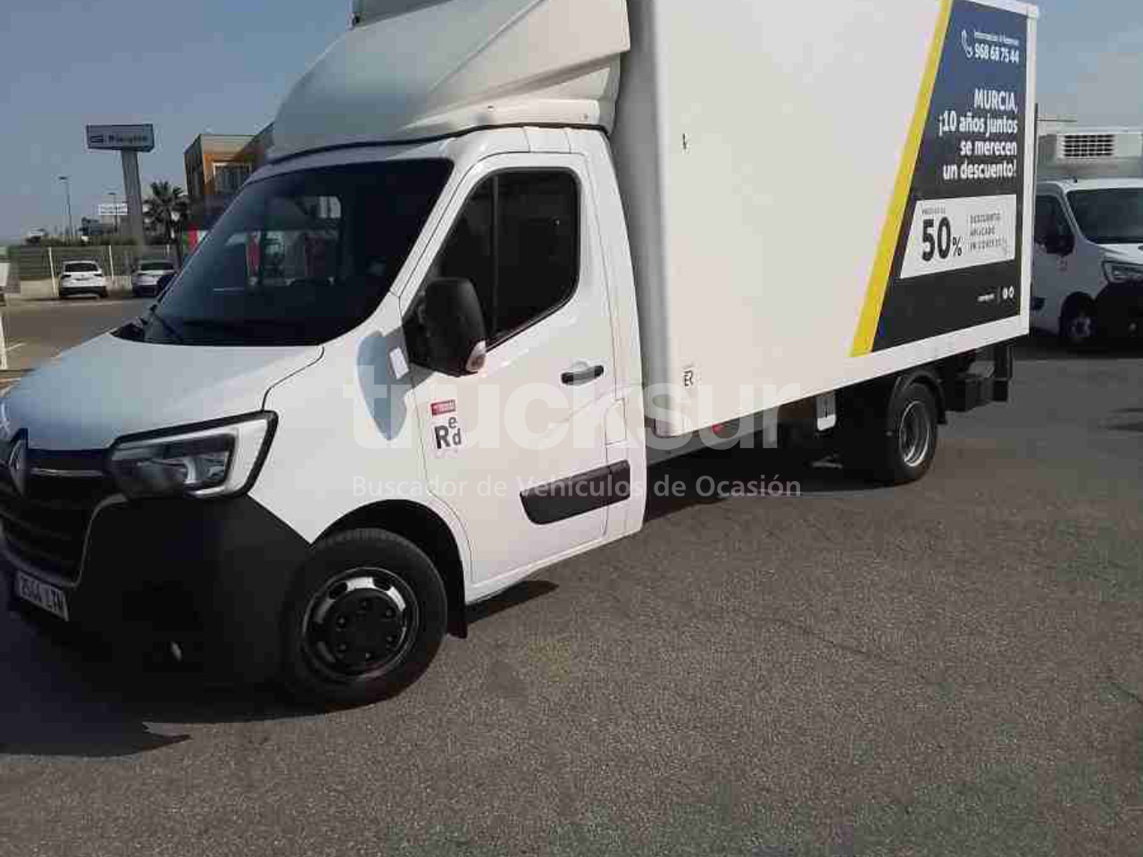 RENAULT MASTER 165.35 GV - Carrinha de contentor: foto 2 RENAULT MASTER 165.35 GV - Carrinha de contentor: foto 2