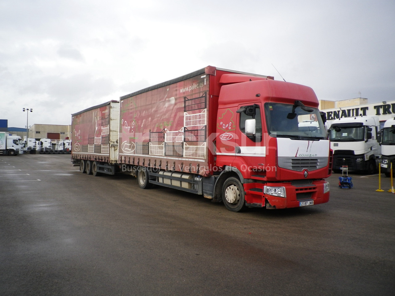 RENAULT PREMIUM 460 DXI REMOLCADOR - Caminhão com lona: foto 2 RENAULT PREMIUM 460 DXI REMOLCADOR - Caminhão com lona: foto 2