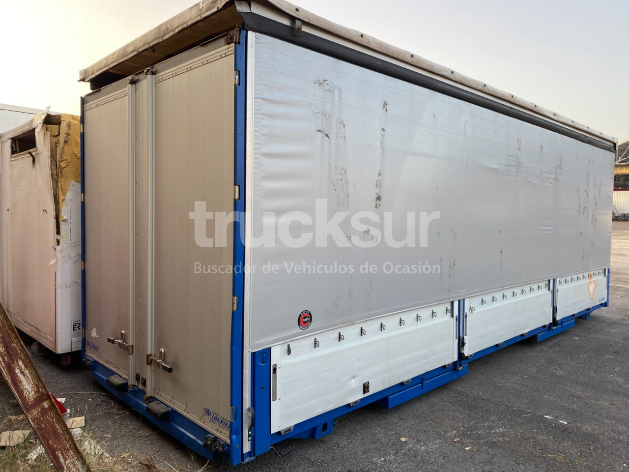 SCANIA SEMITAULINER AUTOPORTANTE - Carroçaria para furgões: foto 2 SCANIA SEMITAULINER AUTOPORTANTE - Carroçaria para furgões: foto 2