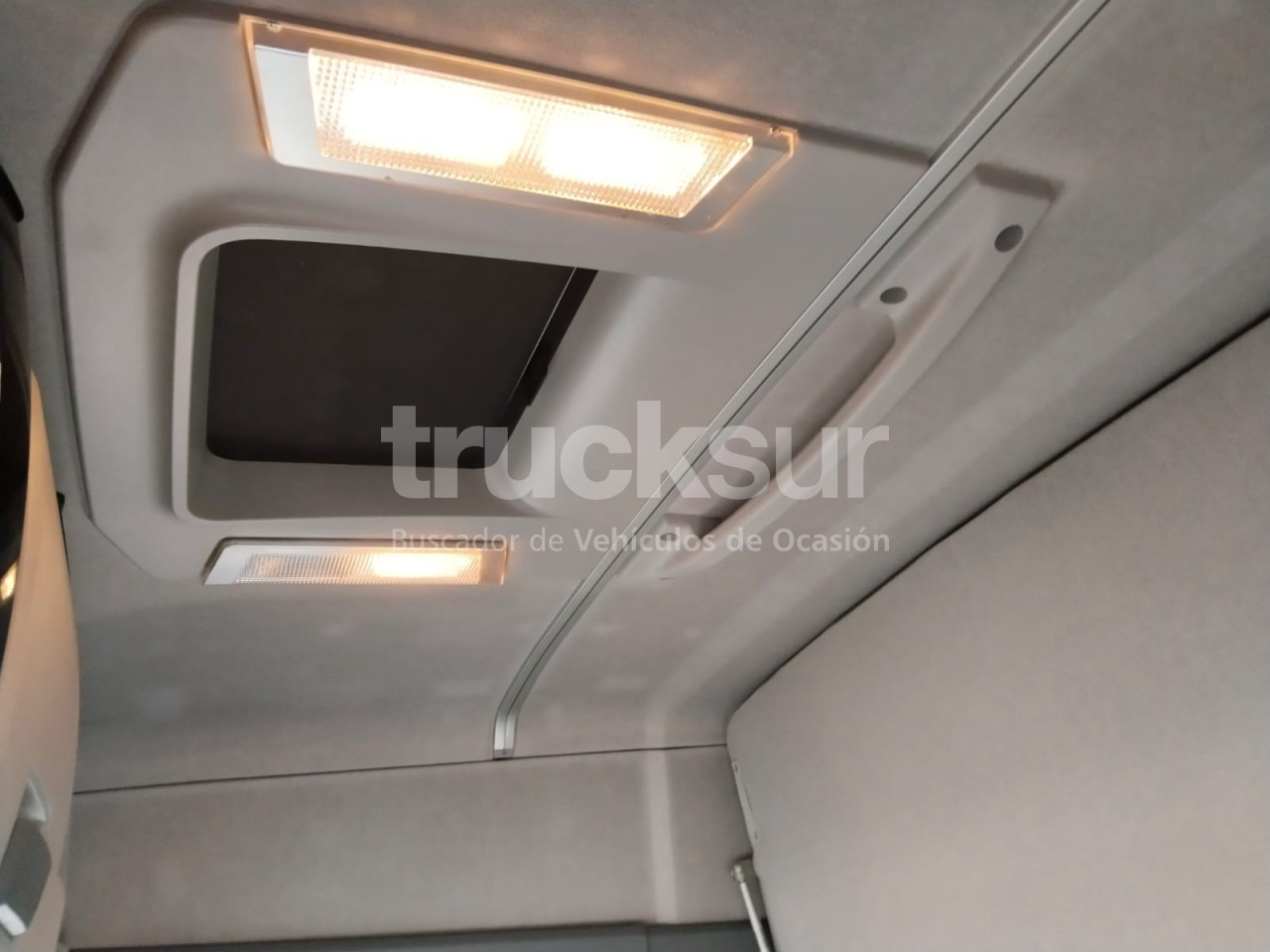 Tractor RENAULT T480 SLEEPER CAB: foto 11 Tractor RENAULT T480 SLEEPER CAB: foto 11