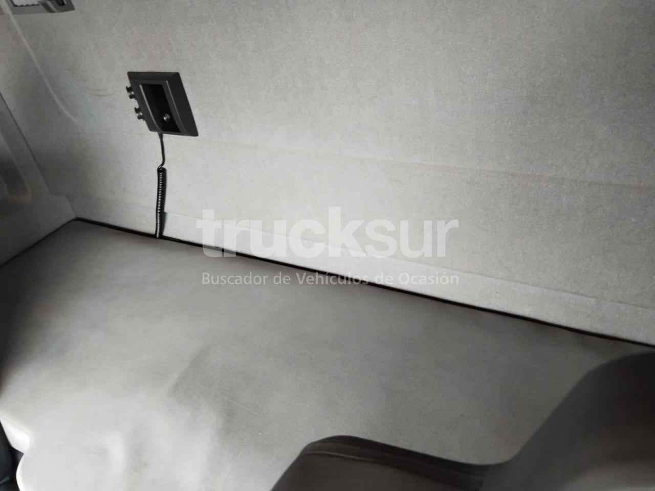 Tractor RENAULT T480 SLEEPER CAB: foto 18 Tractor RENAULT T480 SLEEPER CAB: foto 18