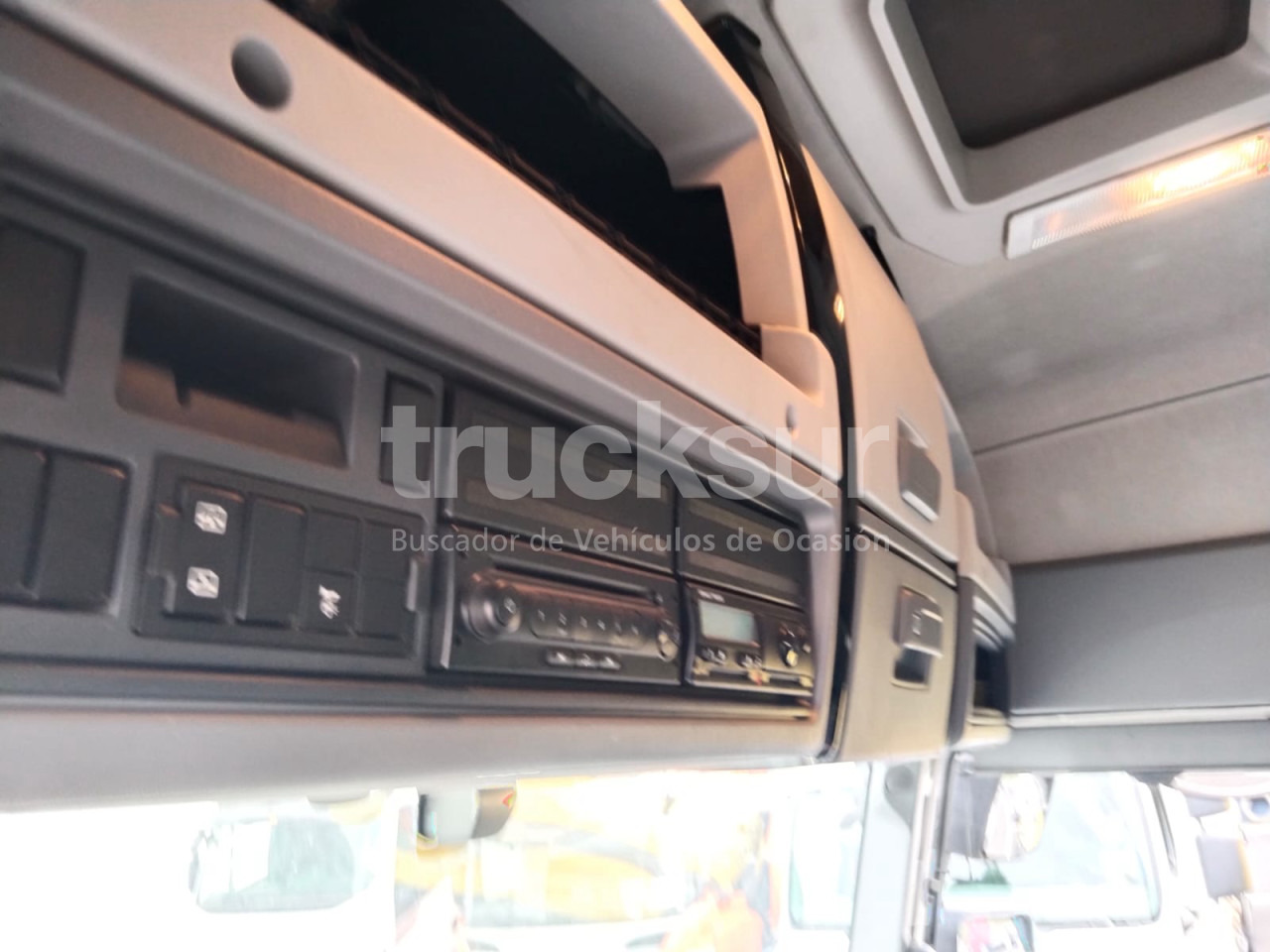 Tractor RENAULT T480 SLEEPER CAB: foto 17 Tractor RENAULT T480 SLEEPER CAB: foto 17