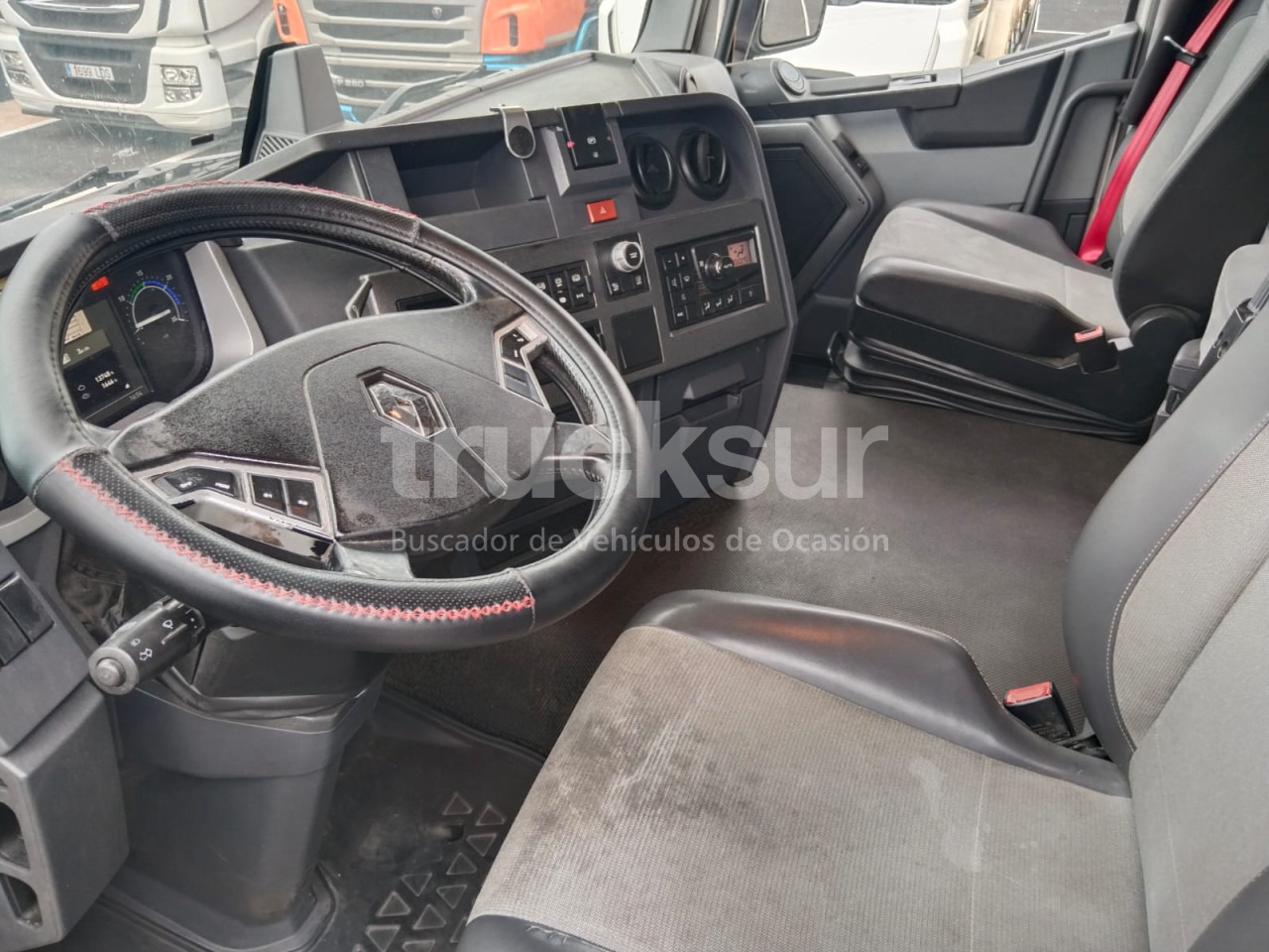 Tractor RENAULT T480 SLEEPER CAB: foto 24 Tractor RENAULT T480 SLEEPER CAB: foto 24