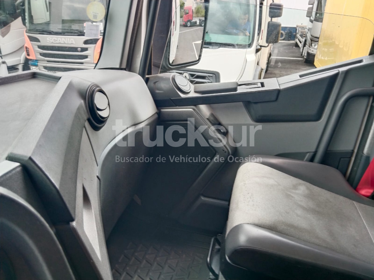 Tractor RENAULT T480 SLEEPER CAB: foto 15 Tractor RENAULT T480 SLEEPER CAB: foto 15