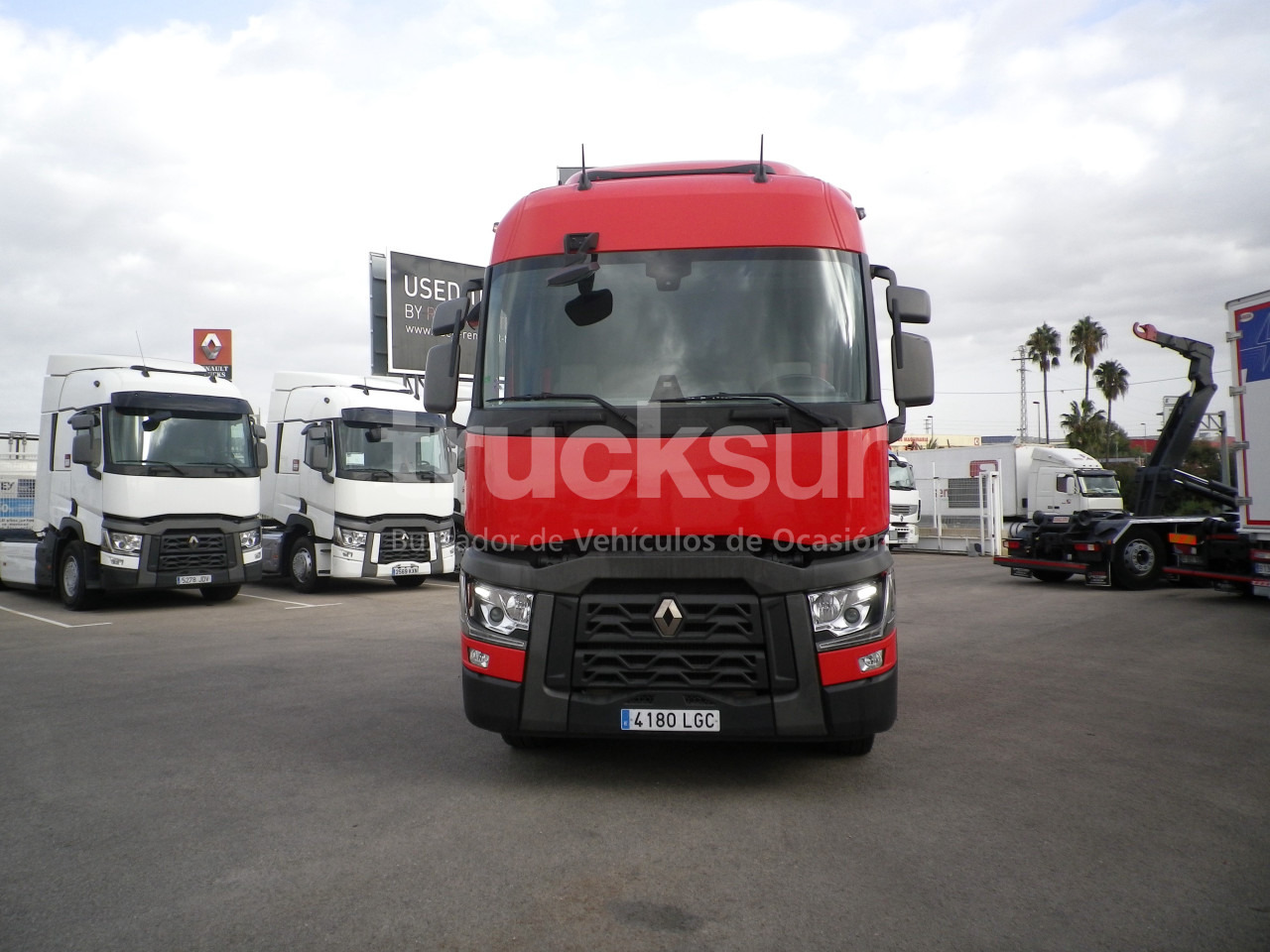 RENAULT T520 SLEEPER CAB - Tractor: foto 4 RENAULT T520 SLEEPER CAB - Tractor: foto 4