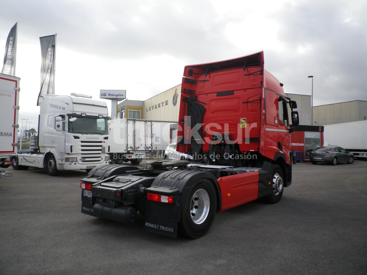 RENAULT T520 SLEEPER CAB - Tractor: foto 5 RENAULT T520 SLEEPER CAB - Tractor: foto 5
