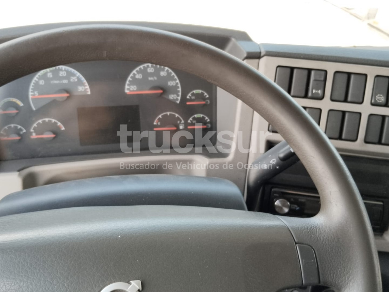 VOLVO FL290 - Caminhão frigorífico: foto 5 VOLVO FL290 - Caminhão frigorífico: foto 5