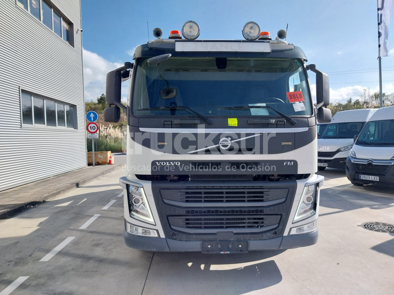 VOLVO FM 330HP - Caminhão multibenne: foto 2 VOLVO FM 330HP - Caminhão multibenne: foto 2