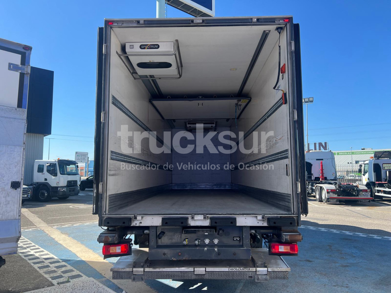 VOLVO FM450 ejes 6x2*4 - Caminhão frigorífico: foto 5 VOLVO FM450 ejes 6x2*4 - Caminhão frigorífico: foto 5
