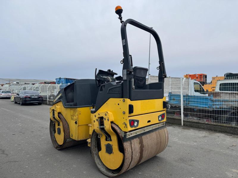 Bomag BW138 AD-5 - Compactador de asfalto: foto 3 Bomag BW138 AD-5 - Compactador de asfalto: foto 3