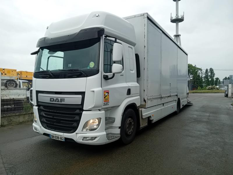 DAF CF 400 - Caminhão furgão: foto 1 DAF CF 400 - Caminhão furgão: foto 1