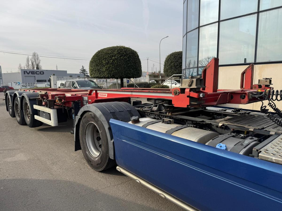 Semireboque transportador de contêineres/ Caixa móvel Fruehauf: foto 7