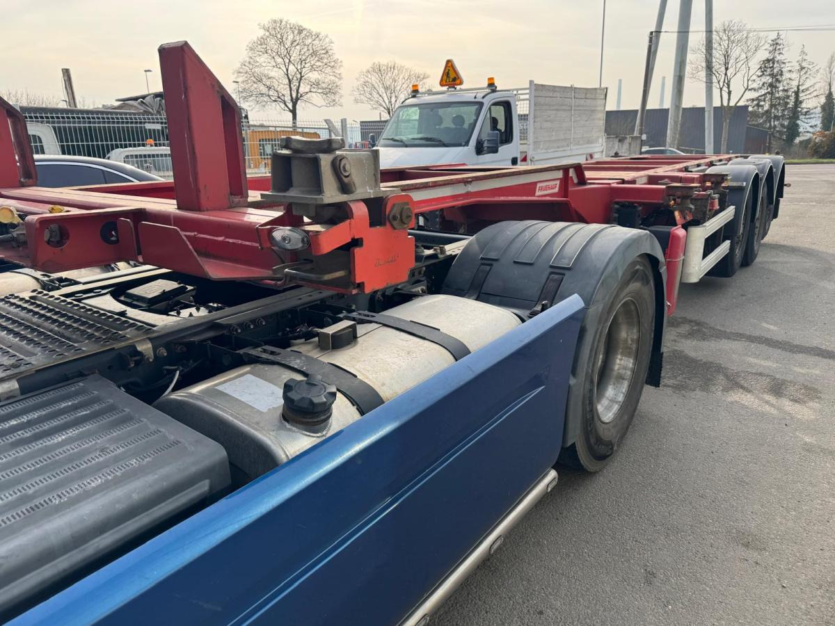 Semireboque transportador de contêineres/ Caixa móvel Fruehauf: foto 8