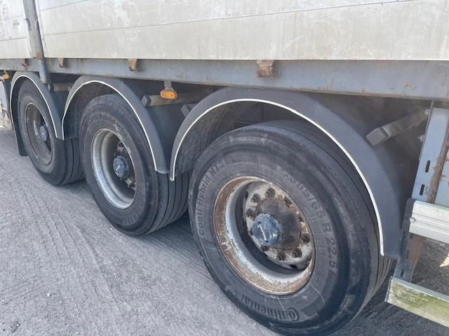 GT TRAILERS - Semi-reboque plataforma/ Caixa aberta: foto 4 GT TRAILERS - Semi-reboque plataforma/ Caixa aberta: foto 4