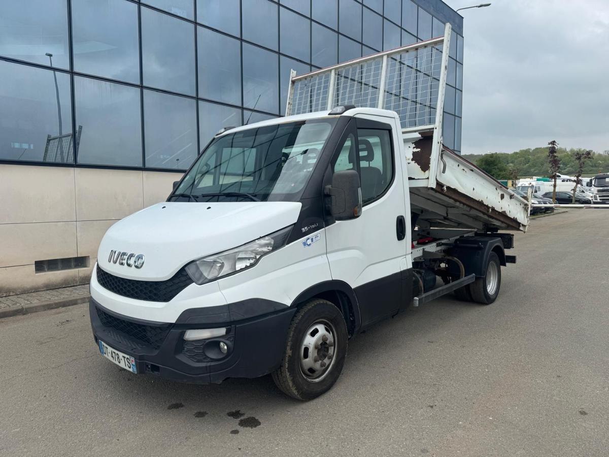 Iveco Daily 35C15 - Furgão basculante: foto 1 Iveco Daily 35C15 - Furgão basculante: foto 1
