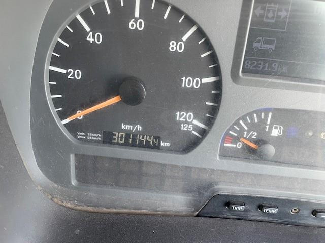 Varredora urbana Mercedes Axor 1829: foto 9