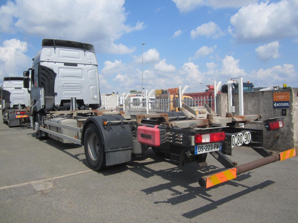 Renault Gamme T 430 DXI - Caminhão transportador de contêineres/ Caixa móvel: foto 5 Renault Gamme T 430 DXI - Caminhão transportador de contêineres/ Caixa móvel: foto 5