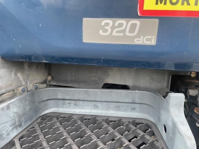 Renault Kerax 320 DCI - Caminhão basculante: foto 3 Renault Kerax 320 DCI - Caminhão basculante: foto 3