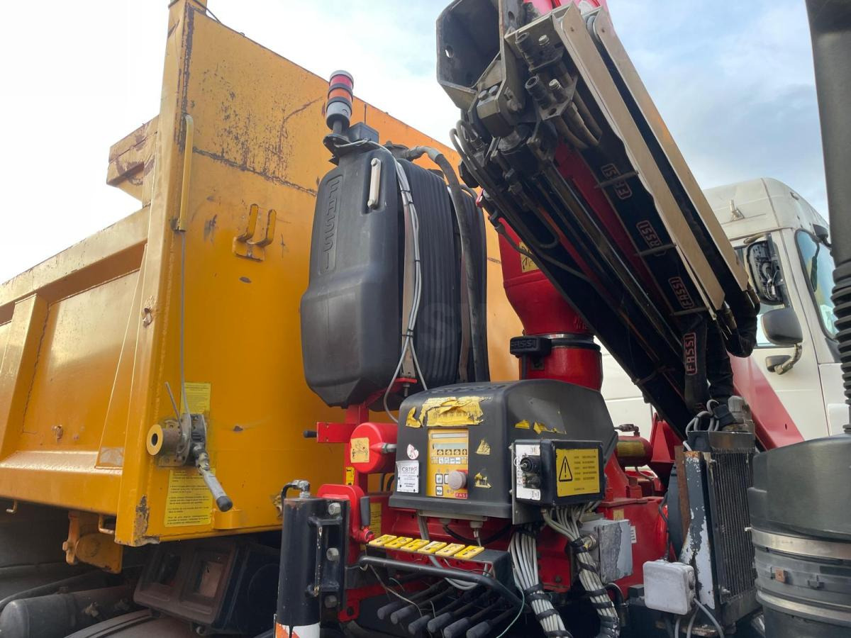 Renault Kerax 370 DCI - Caminhão basculante: foto 3 Renault Kerax 370 DCI - Caminhão basculante: foto 3