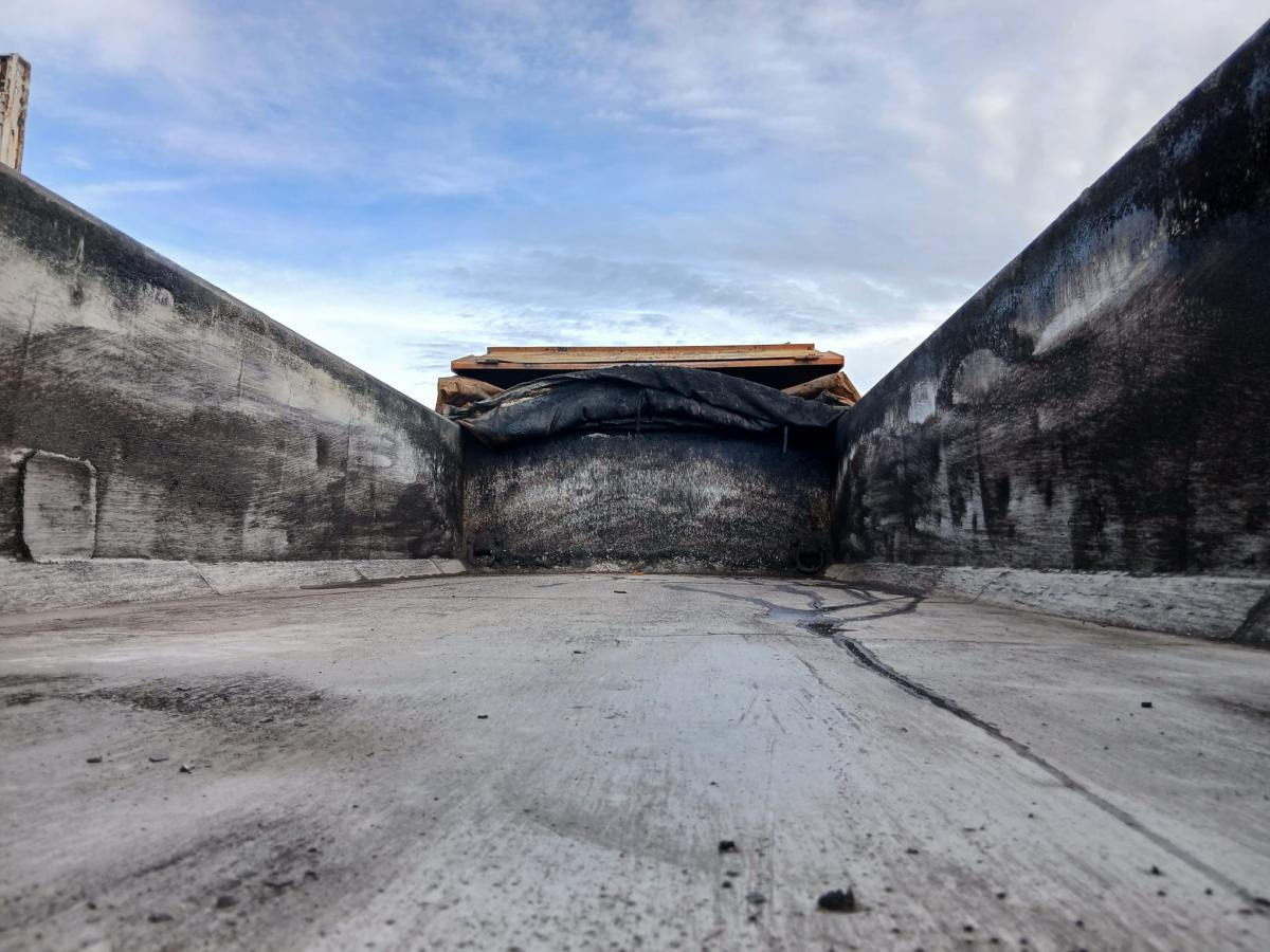 Caminhão basculante Renault Lander 430 DXI: foto 18