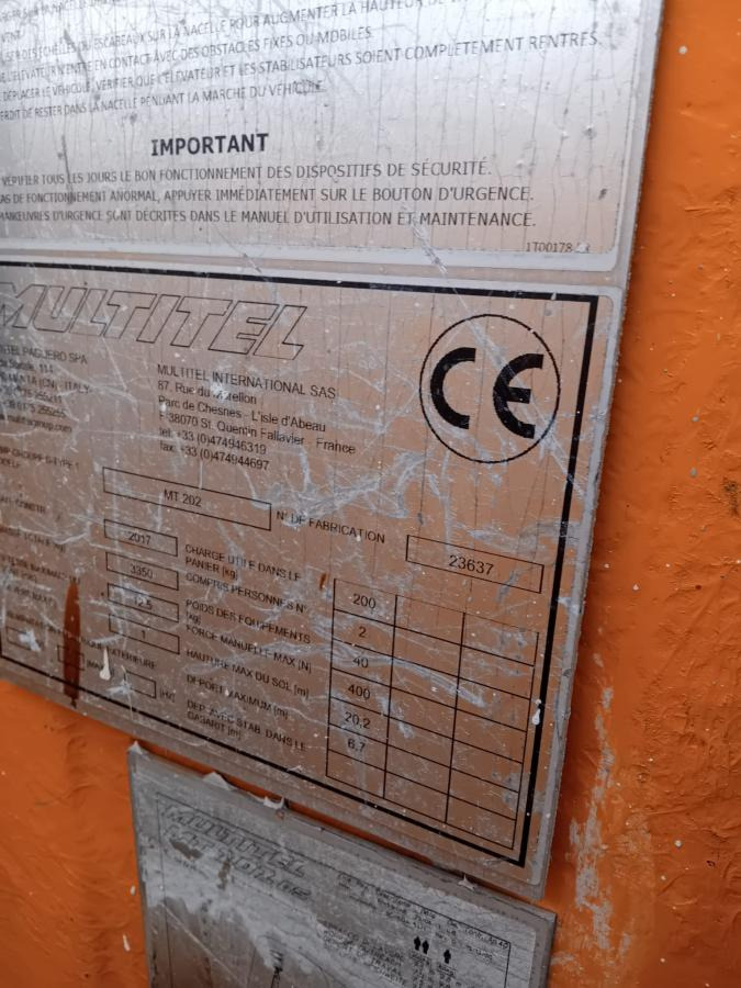 Renault Maxity 130 - Plataforma aérea, Veículo comercial: foto 5 Renault Maxity 130 - Plataforma aérea, Veículo comercial: foto 5