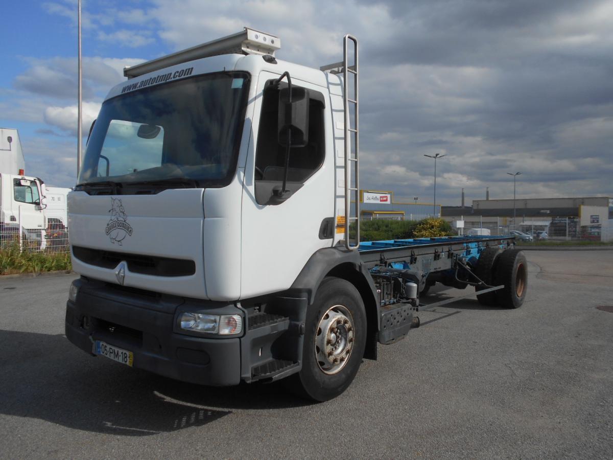 Renault Premium 270 DCI - Caminhão chassi: foto 1 Renault Premium 270 DCI - Caminhão chassi: foto 1