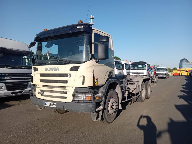 Scania P 380 - Caminhão polibenne: foto 1 Scania P 380 - Caminhão polibenne: foto 1