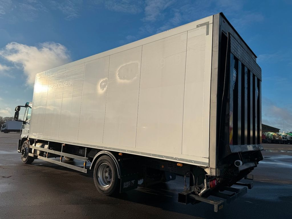 Iveco 180E32 Schmitz / Thermo King T-1200R Spectrum - Caminhão frigorífico: foto 4 Iveco 180E32 Schmitz / Thermo King T-1200R Spectrum - Caminhão frigorífico: foto 4