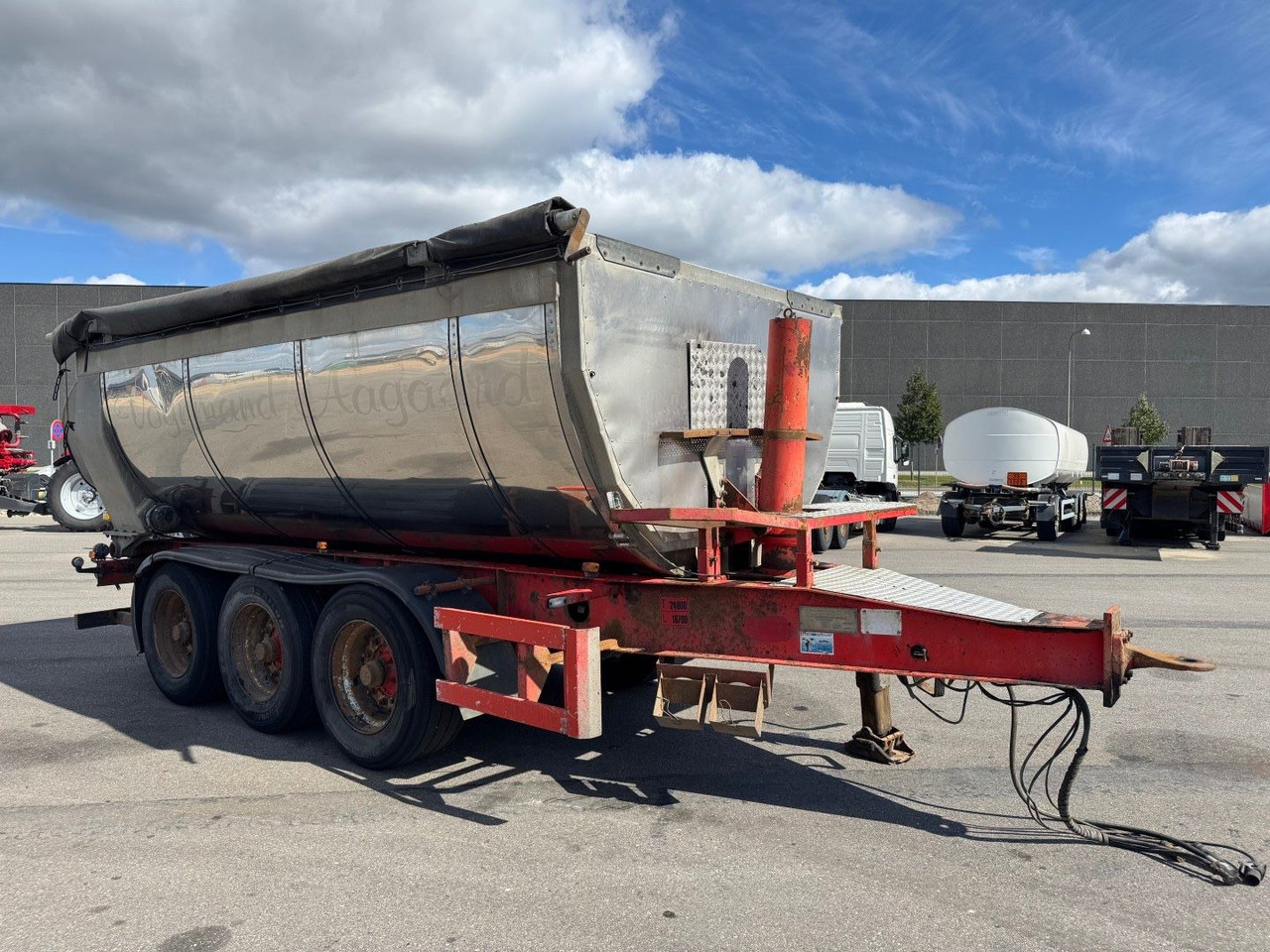 Kel-Berg 3 axle Asphalt tipper / Asphalt Kipper - Reboque basculante: foto 3 Kel-Berg 3 axle Asphalt tipper / Asphalt Kipper - Reboque basculante: foto 3