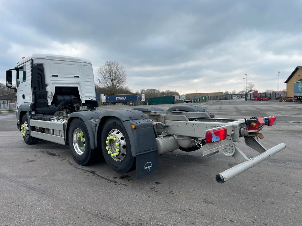 MAN TGS 26.440 6x2*4 ADR Fahrgestell Euro 6 MAN TGS 26.440 6x2*4 ADR Fahrgestell Euro 6 - Caminhão chassi: foto 4 MAN TGS 26.440 6x2*4 ADR Fahrgestell Euro 6 MAN TGS 26.440 6x2*4 ADR Fahrgestell Euro 6 - Caminhão chassi: foto 4
