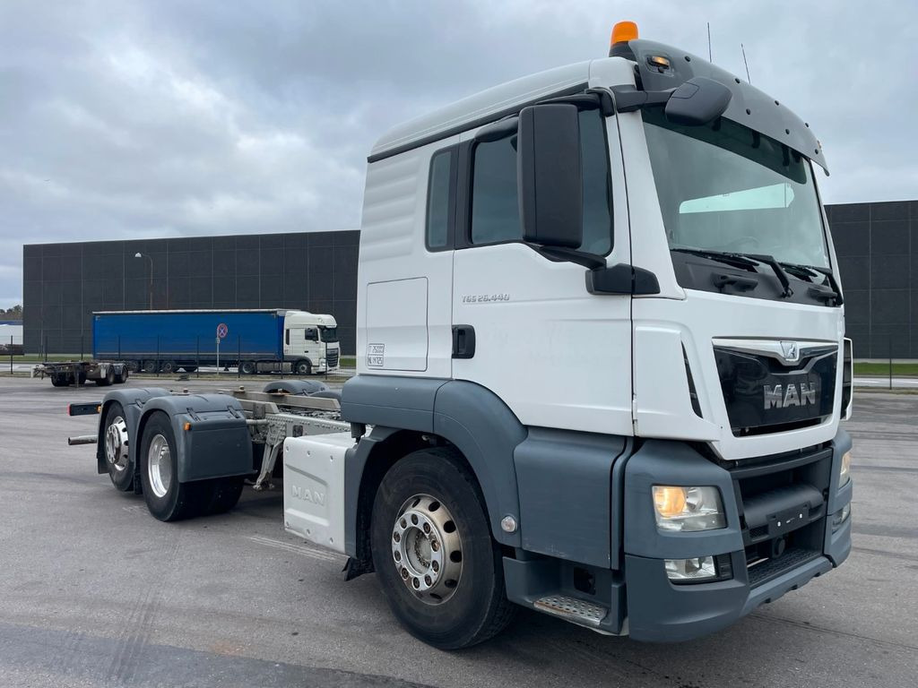 MAN TGS 26.440 6x2*4 Euro 6 Chassis ADR MAN TGS 26.440 6x2*4 Euro 6 Chassis ADR - Caminhão chassi: foto 2 MAN TGS 26.440 6x2*4 Euro 6 Chassis ADR MAN TGS 26.440 6x2*4 Euro 6 Chassis ADR - Caminhão chassi: foto 2