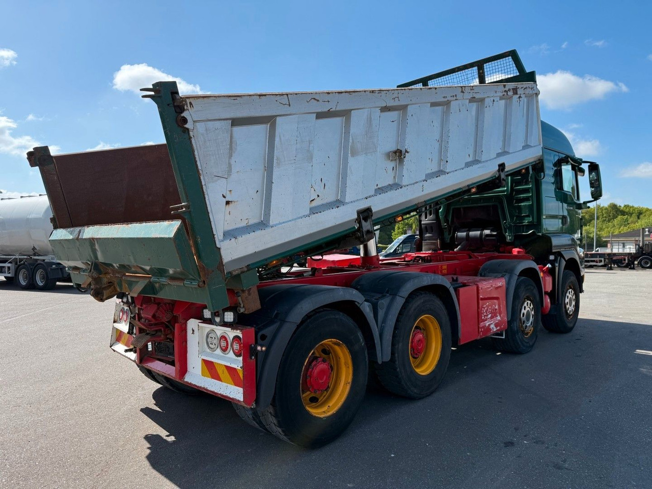 MAN TGS 35.500 8x4 Euro 6 Pendel Steel Tipper MAN TGS 35.500 8x4 Euro 6 Pendel Steel Tipper - Caminhão basculante: foto 3 MAN TGS 35.500 8x4 Euro 6 Pendel Steel Tipper MAN TGS 35.500 8x4 Euro 6 Pendel Steel Tipper - Caminhão basculante: foto 3