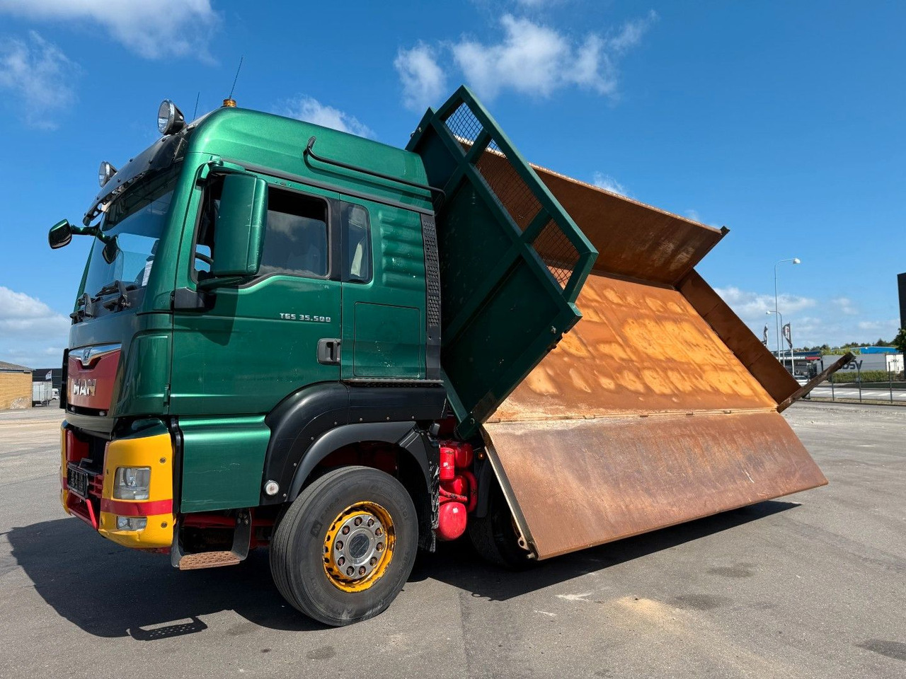 MAN TGS 35.500 8x4 Euro 6 Pendel Steel Tipper MAN TGS 35.500 8x4 Euro 6 Pendel Steel Tipper - Caminhão basculante: foto 5 MAN TGS 35.500 8x4 Euro 6 Pendel Steel Tipper MAN TGS 35.500 8x4 Euro 6 Pendel Steel Tipper - Caminhão basculante: foto 5